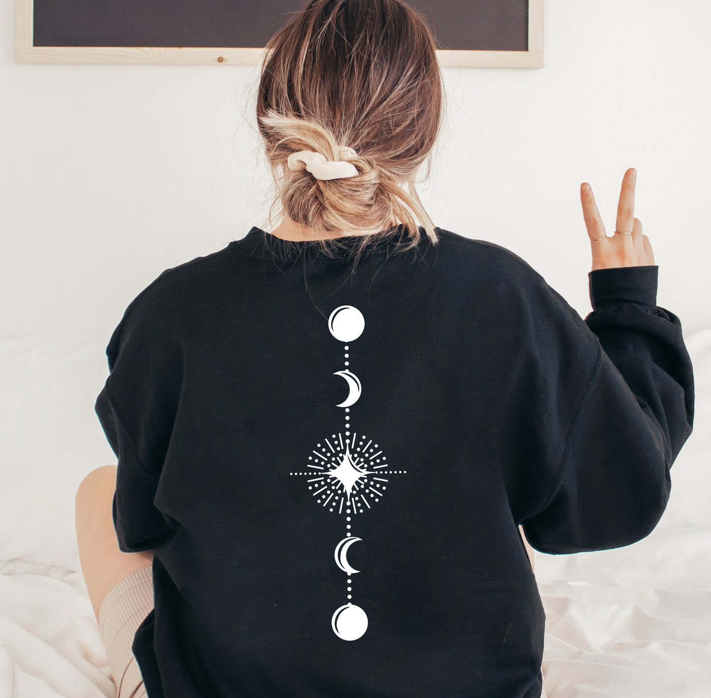 Feyres back tattoo Crewneck