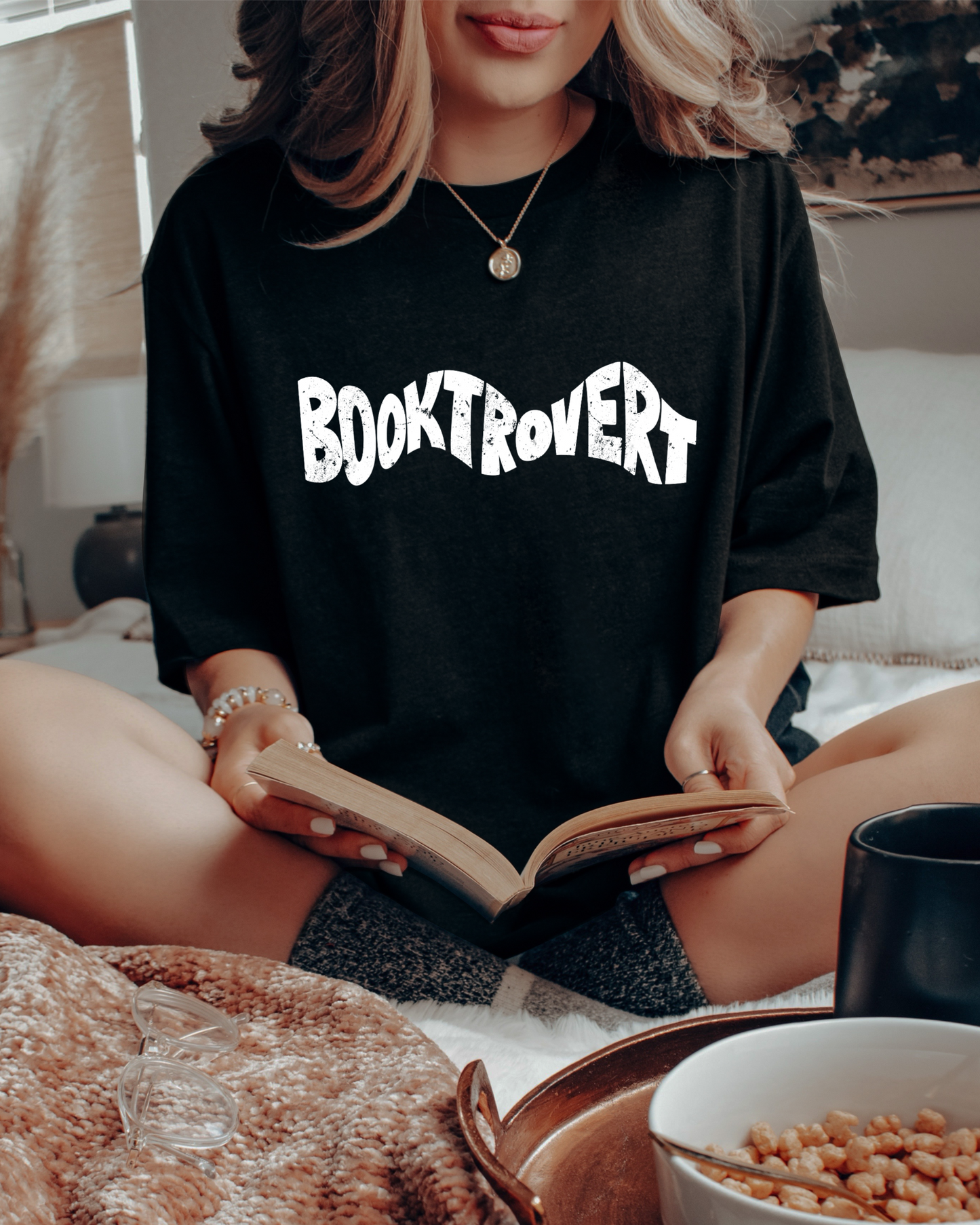 Booktrovert t-shirt