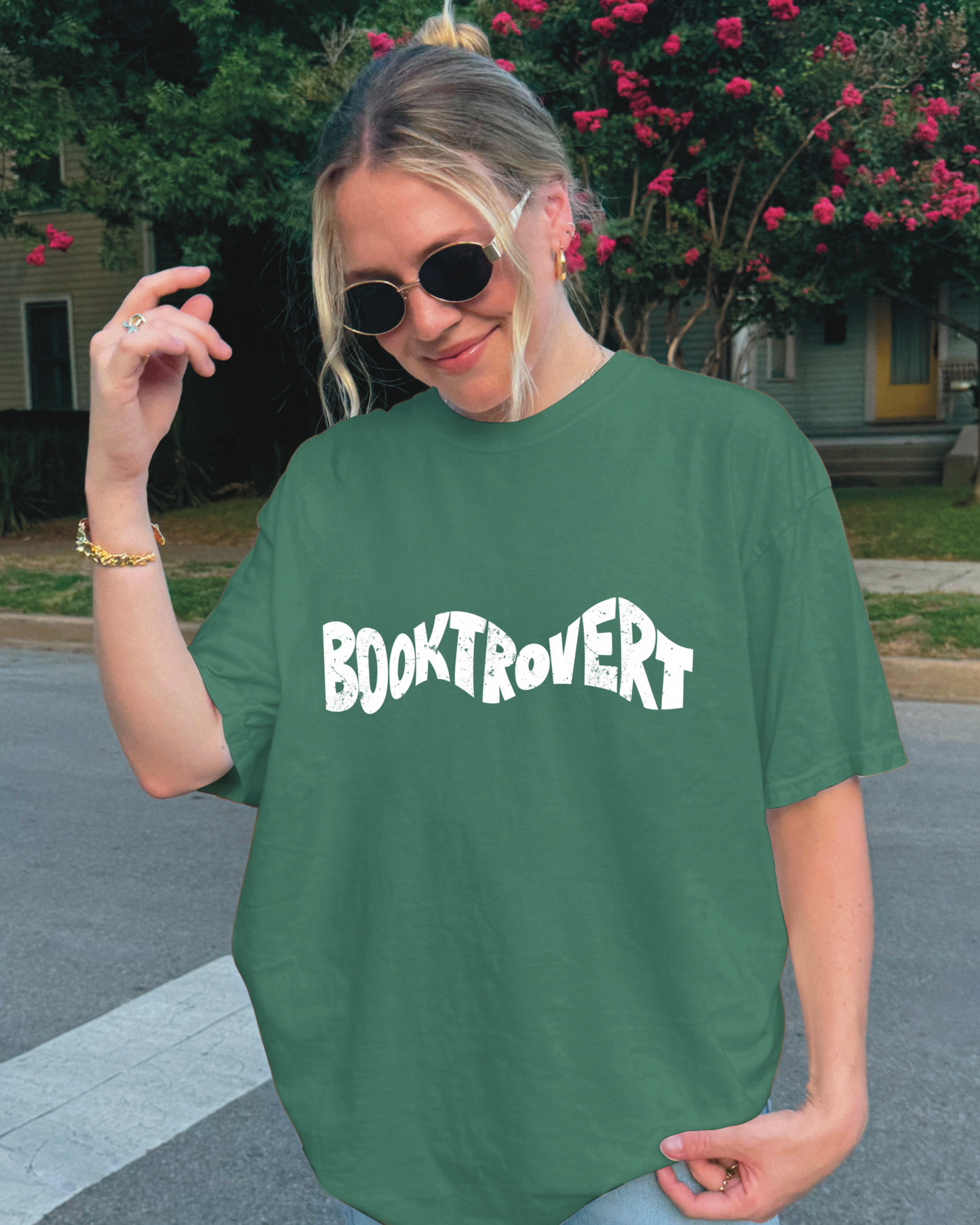 Booktrovert t-shirt